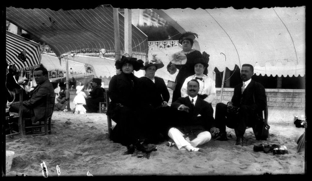 FAMILIA EN LA PLAYA 2.