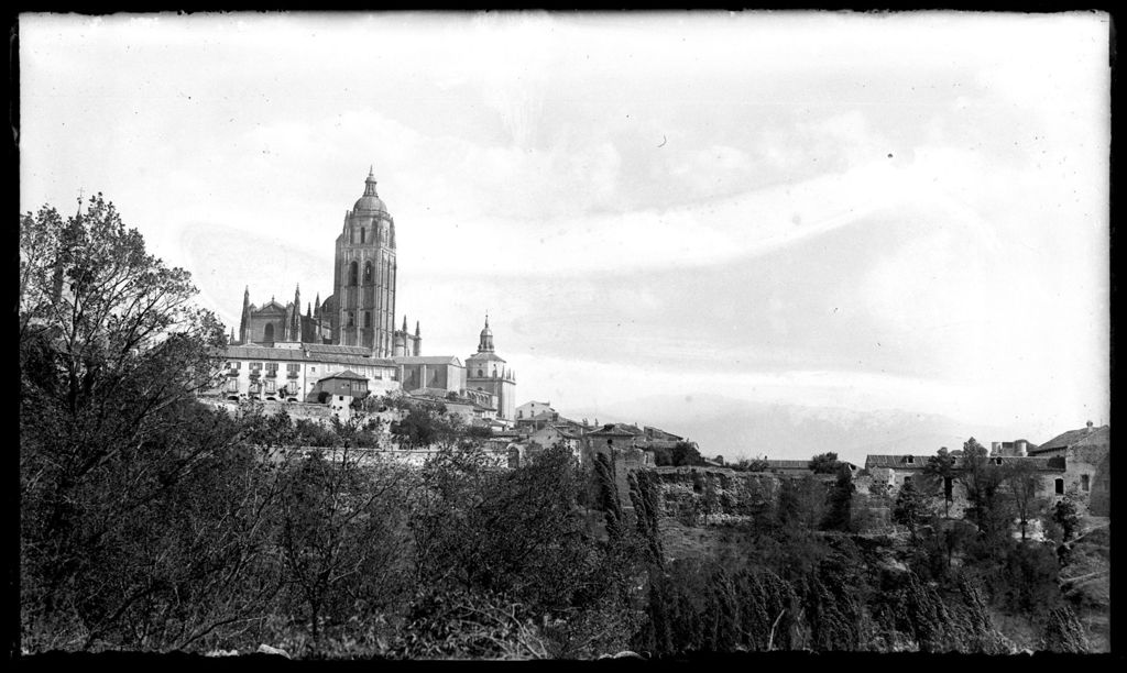 TORRE DE LA CATEDRAL DE SEGOVIA.