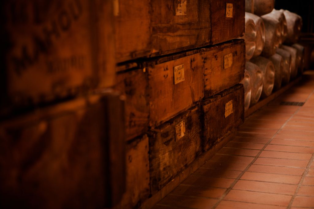 CAJAS HISTÓRICAS DE CERVEZA MAHOU.