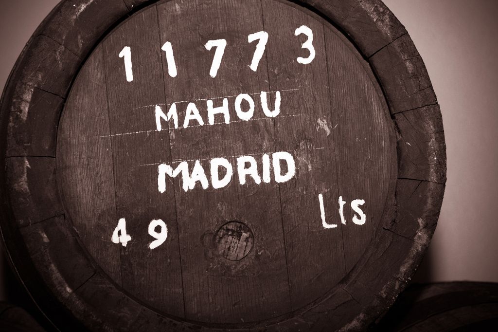 BARRIL MAHOU NUMERADO.