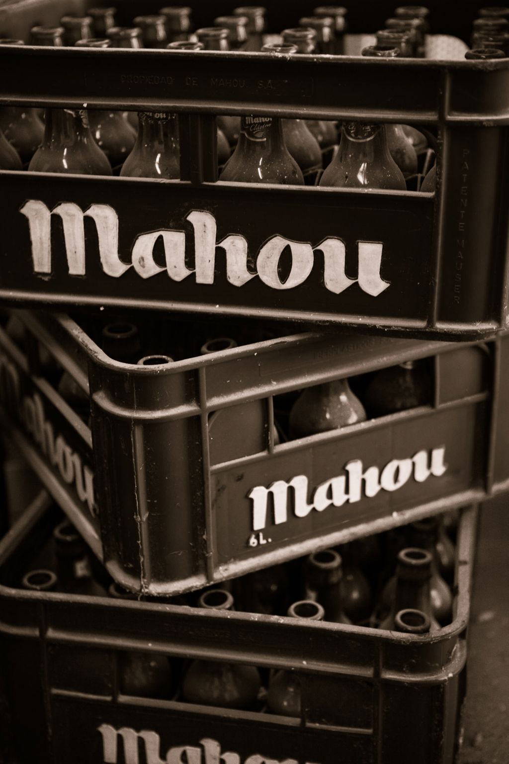 CAJAS MAHOU CLASICA AZULES.